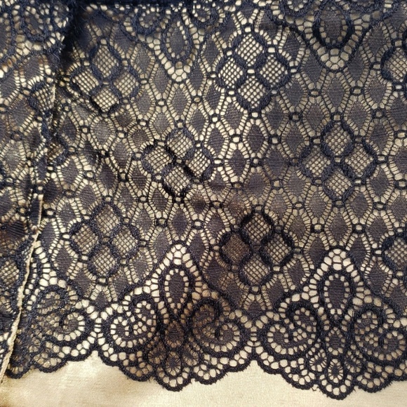 Dress - Picture 5 of 6